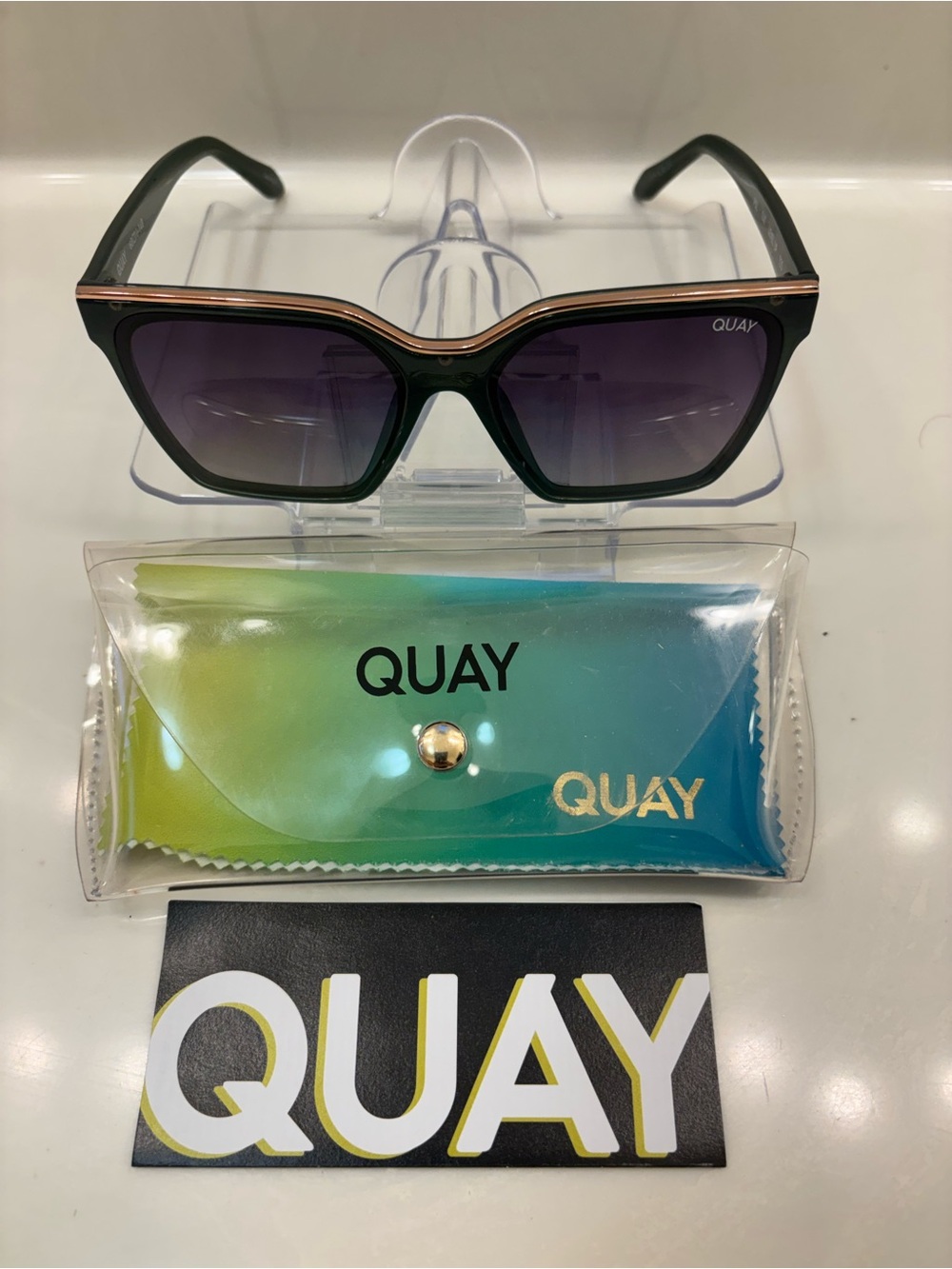 Quay Level Up Oversized Square Sunglasses Green Plastic Frame Gray Polarized - Picture 2 of 13